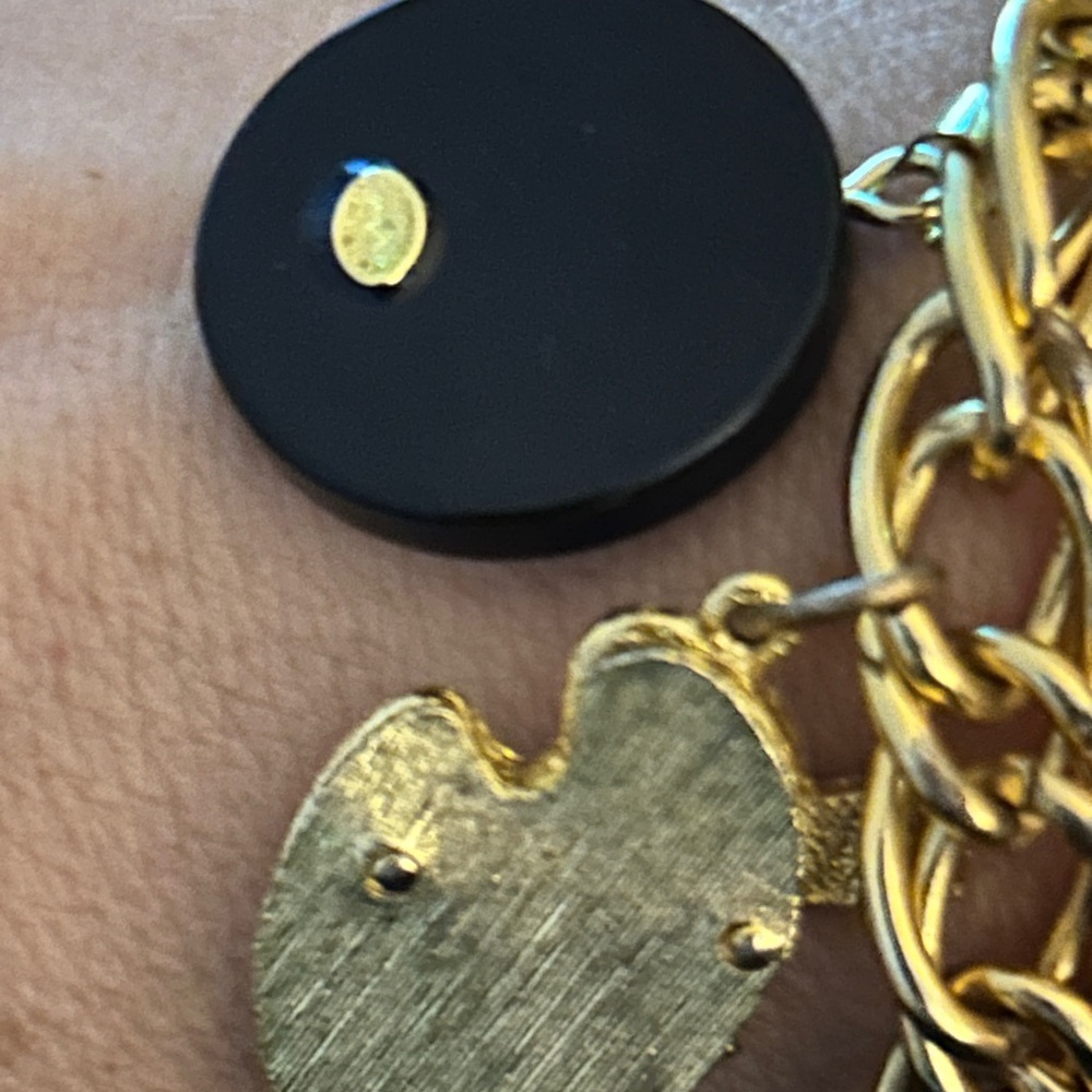 Vintage 60’s Gold Chain Bracelet with a dash of old and new! - Picture 4 of 6
